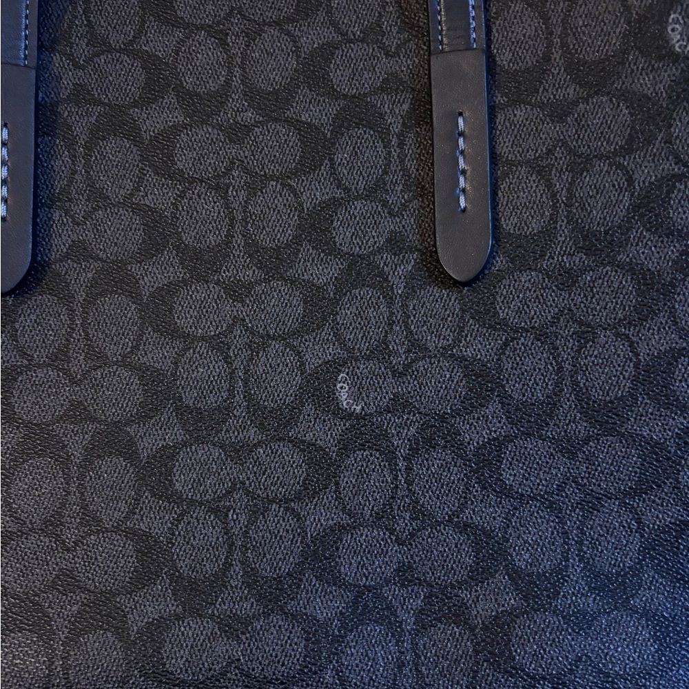 Coach Charlie Carryall in Signature Canvas in Charcoal/Midnight Navy / Like New - Picture 8 of 10